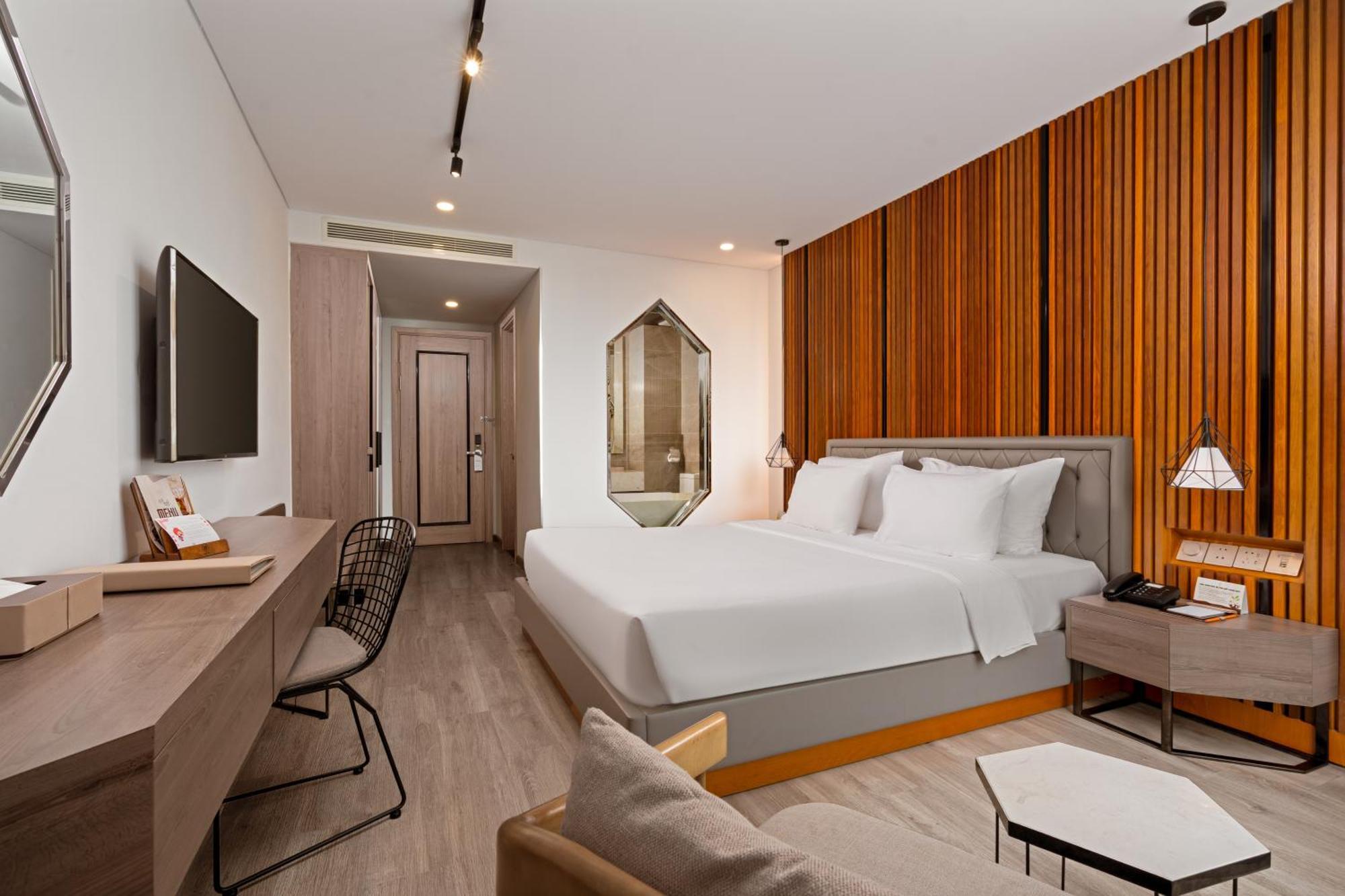 Haian Riverfront 4*